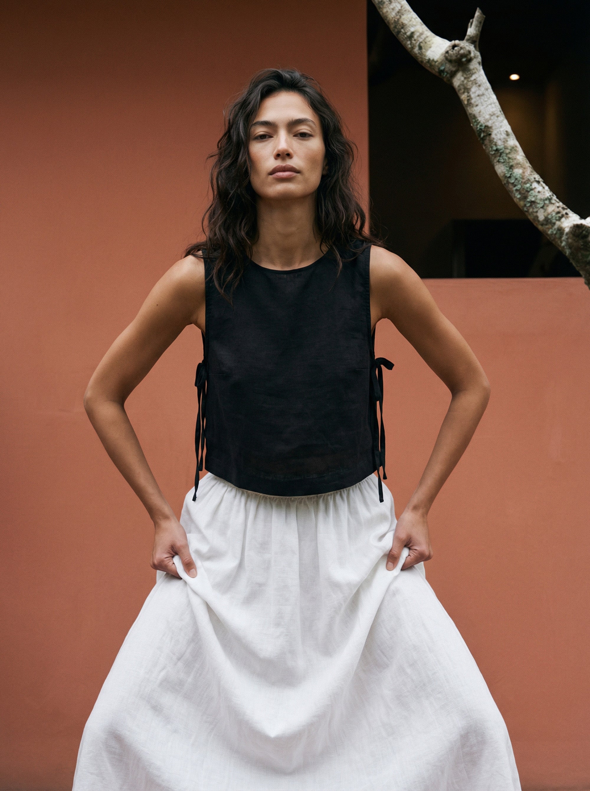 AVVA BLACK LINEN TOP